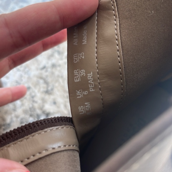 Dr. Scholl’s brown boots size 8.5. - Picture 4 of 4